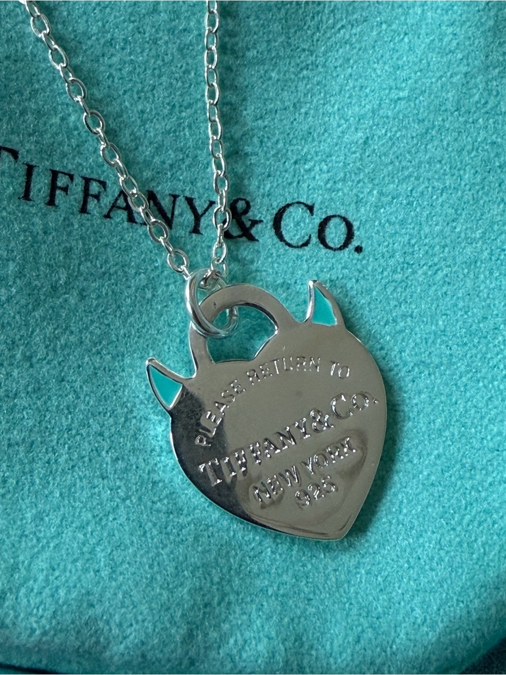 Tiffany & Co. Heart Tag Pendant Necklace in Turquoise and Silver - Picture 6 of 11